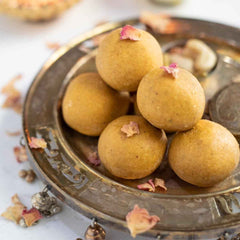 Besan Laddu - 500gm - SweeDesi