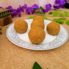 Wheat Churma Laddu - 500gm - SweeDesi