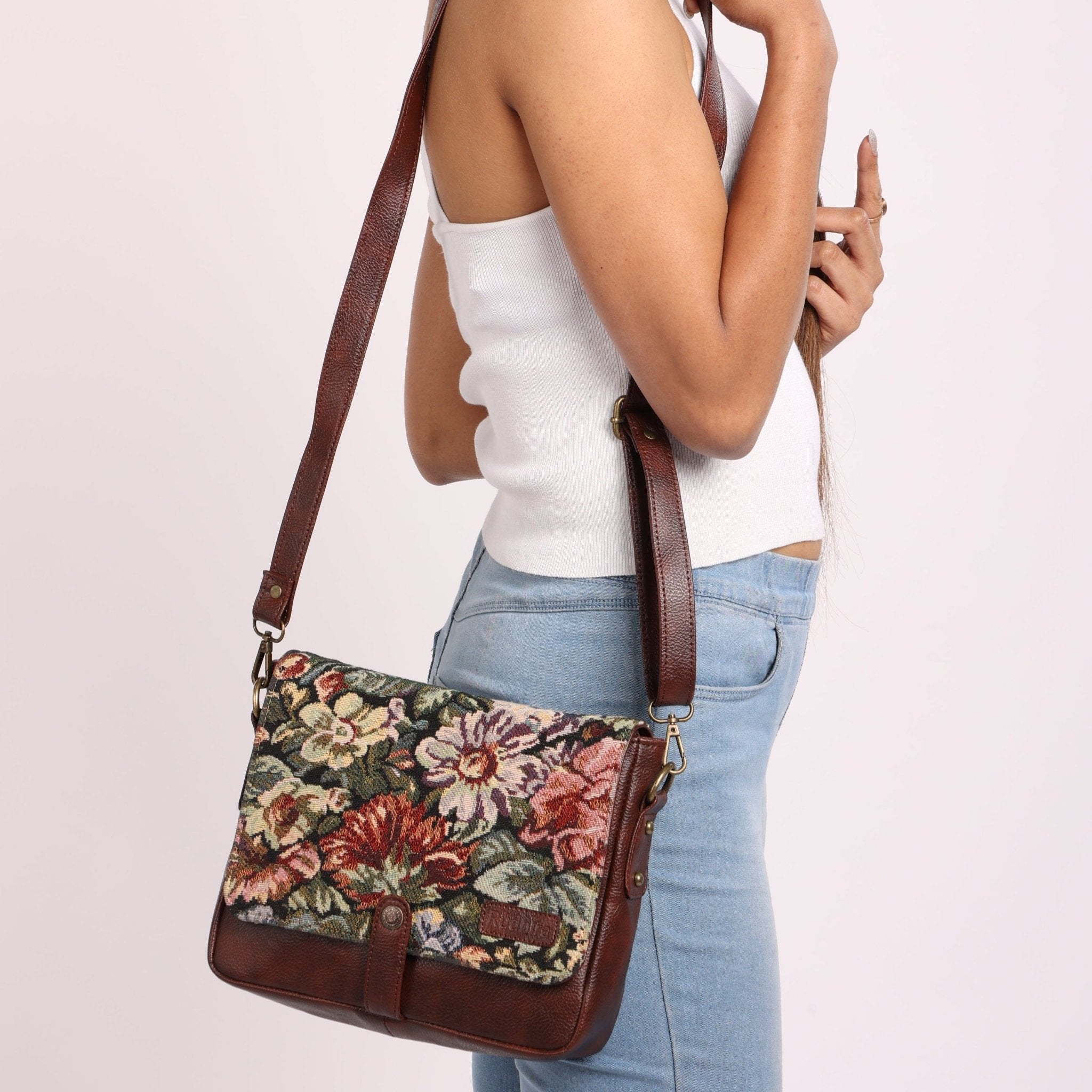 Floral Print Crossbody Messenger Bag - SweeDesi