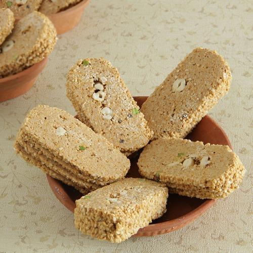    Gud Kaju Gajak - 500gm available online at SweeDesi