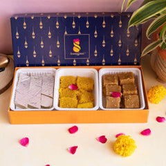    Uphar Hamper 22 available online at SweeDesi